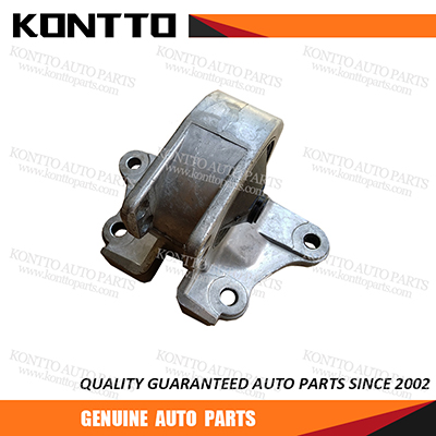 Engine mount/ MR272218